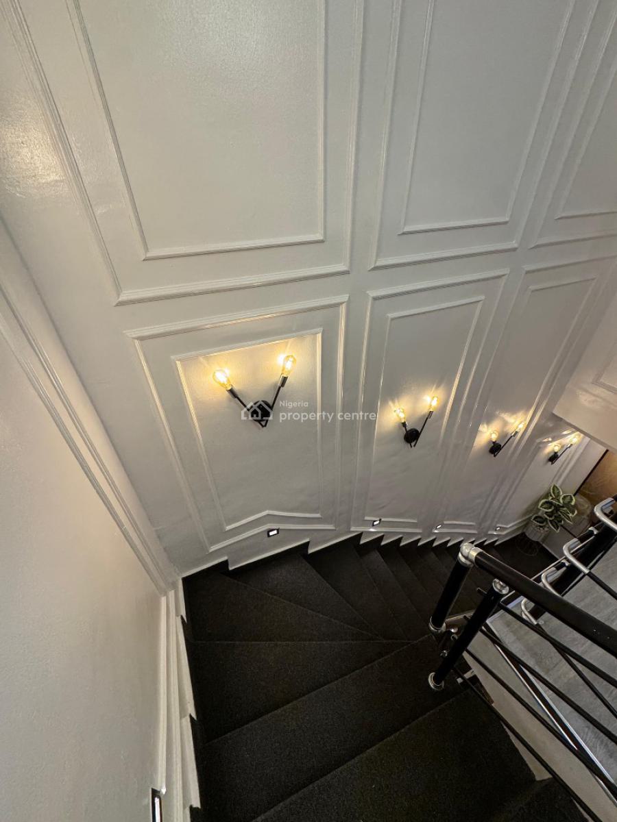Luxury 4 Bedrooms Duplex Airbnb with Ps5 and Balcony, Ikota, Lekki, Lagos, House Short Let