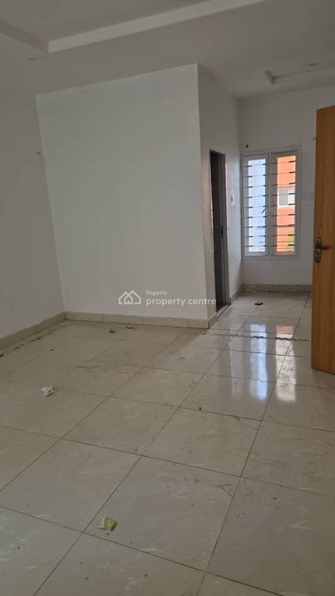 4 Bedrooms Terraced Duplex with 1 Living Room, 1 Family Living Room, Bq, Guzape District, Abuja, Terraced Duplex for Rent