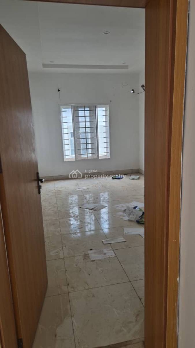4 Bedrooms Terraced Duplex with 1 Living Room, 1 Family Living Room, Bq, Guzape District, Abuja, Terraced Duplex for Rent