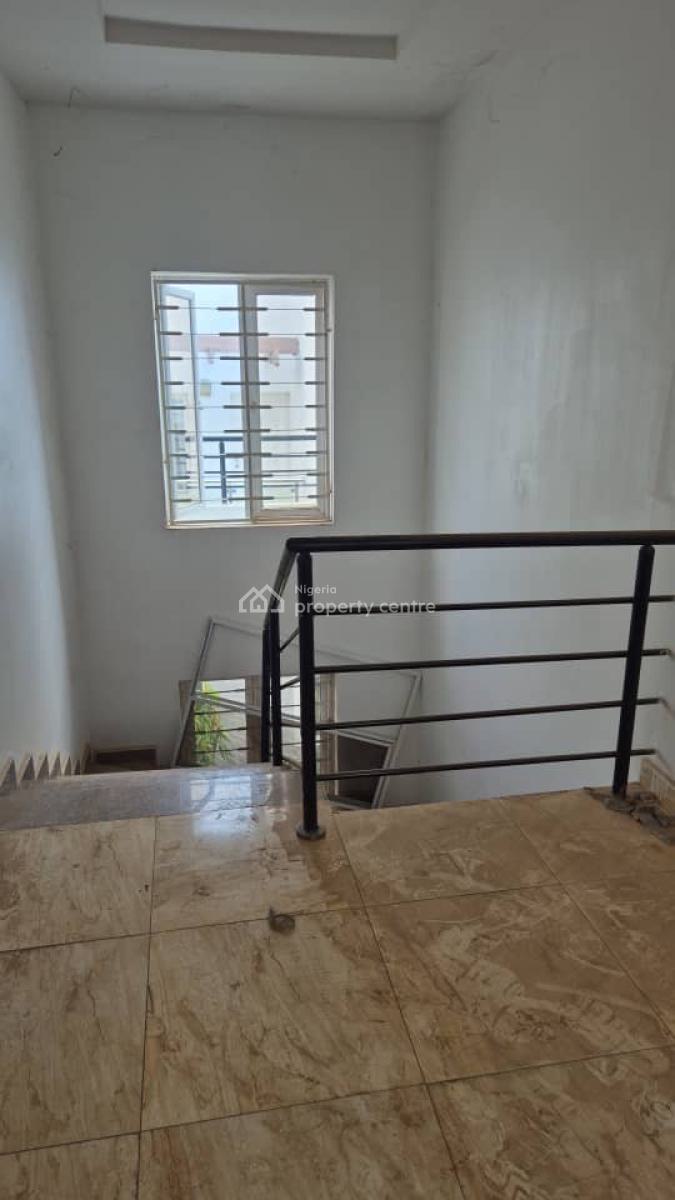 4 Bedrooms Terraced Duplex with 1 Living Room, 1 Family Living Room, Bq, Guzape District, Abuja, Terraced Duplex for Rent