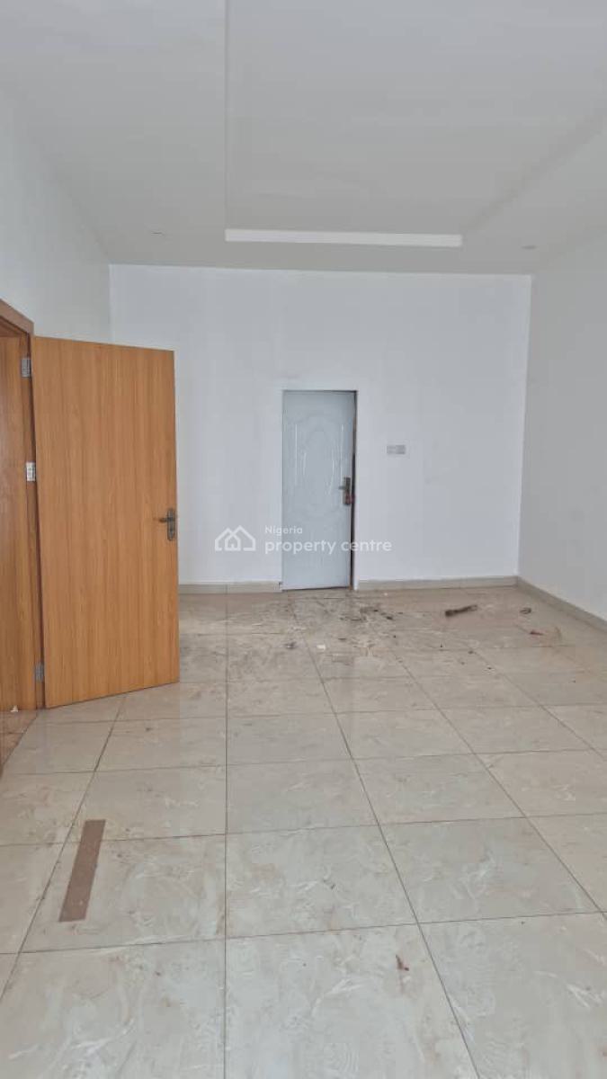 4 Bedrooms Terraced Duplex with 1 Living Room, 1 Family Living Room, Bq, Guzape District, Abuja, Terraced Duplex for Rent
