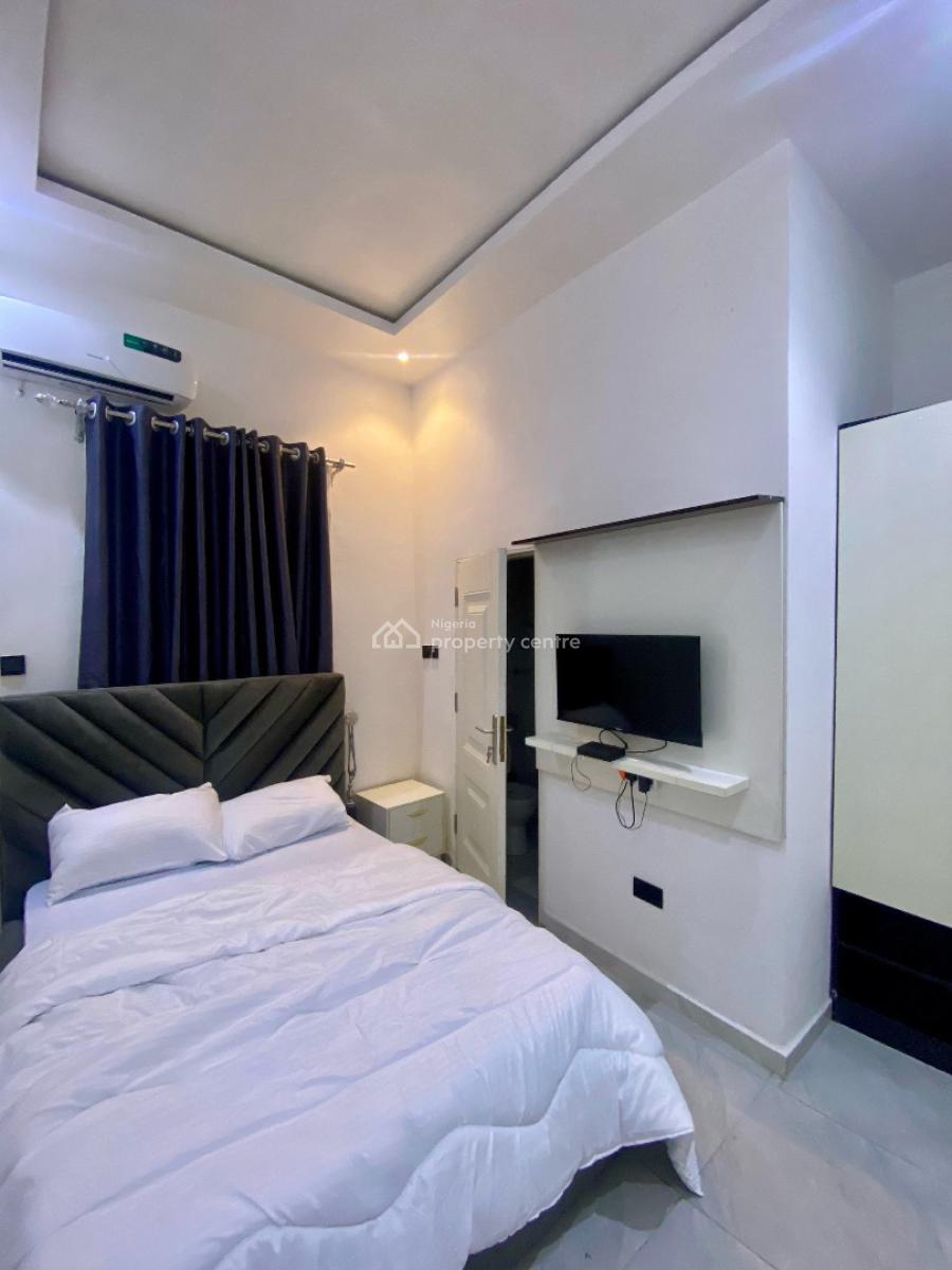 Stylish Four Bedrooms Terraced Duplex with Unlimited Wifi and Gym, Lekki, Lagos, Terraced Duplex Short Let