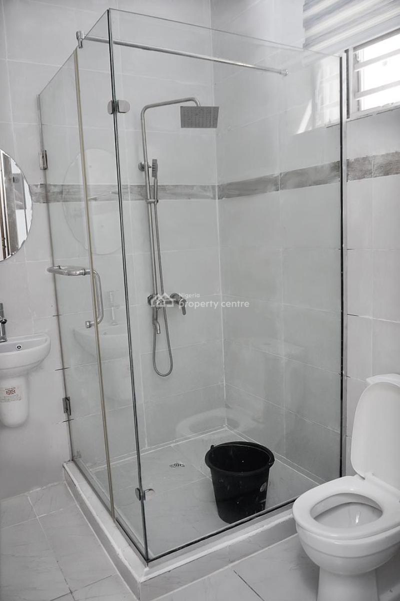 3 Bedrooms Terrace with Gym and Swimming Pool, Lekki, Lagos, Terraced Duplex Short Let