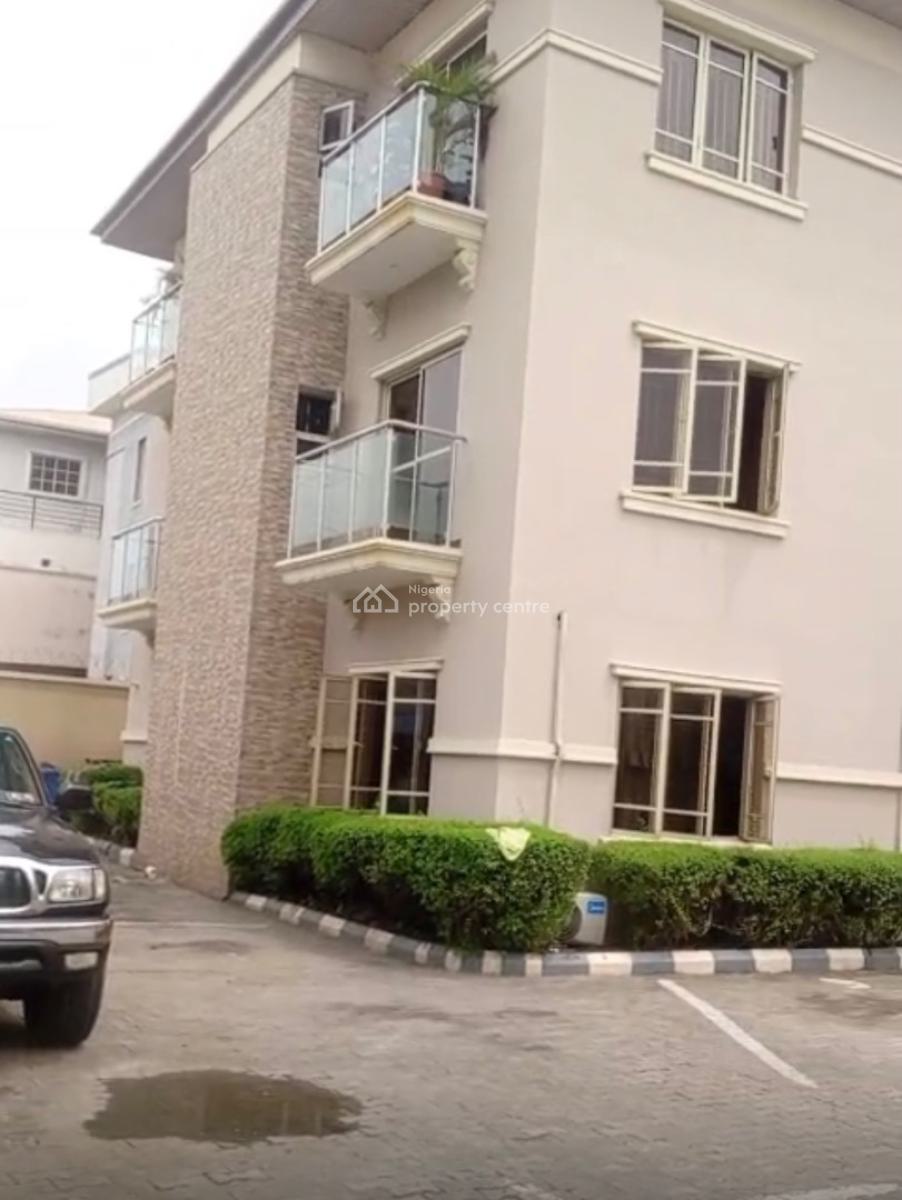 Fully Serviced Luxury 2 Units of 3 Bedrooms Apartment with Bq in Estate, Lekki, Lagos, Flat / Apartment for Rent