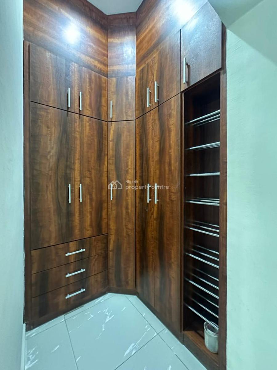Luxurious 3 Bedroom Apartment, Lekki Phase 1, Lekki, Lagos, Flat / Apartment for Rent
