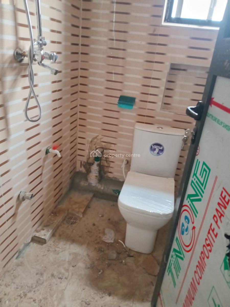 Hamburger Roomself Con, Adekunle By Lsdpc Estate, Yaba, Lagos, Self Contain (single Rooms) for Rent