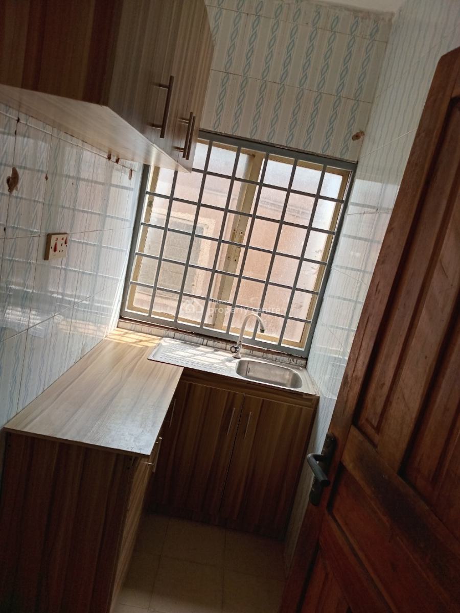 Hamburger Roomself Con, Adekunle By Lsdpc Estate, Yaba, Lagos, Self Contain (single Rooms) for Rent