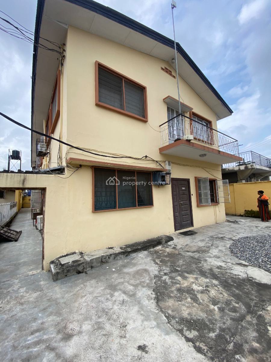 Retainable Block of 4 Flats in Prime  with Roi on Investment, Falolu Street Off Akerele Surulere Lagos, Surulere, Lagos, Block of Flats for Sale