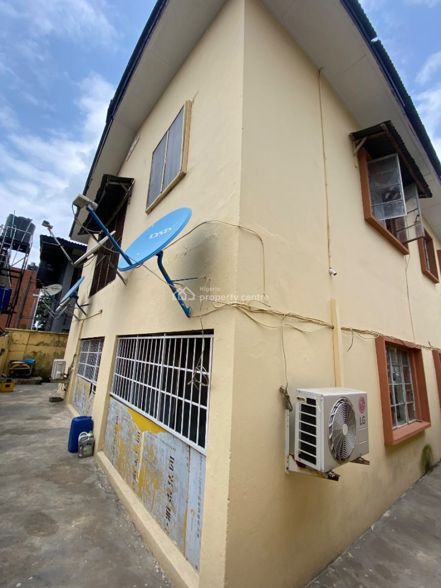 Retainable Block of 4 Flats in Prime  with Roi on Investment, Falolu Street Off Akerele Surulere Lagos, Surulere, Lagos, Block of Flats for Sale
