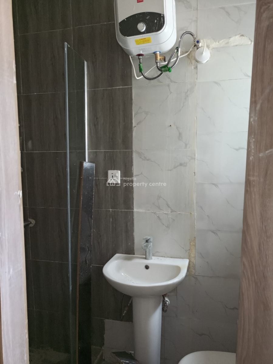 Sharp 3bedroom Terrace Duplex with Bq Serviced, Ologolo, Lekki, Lagos, Terraced Duplex for Rent