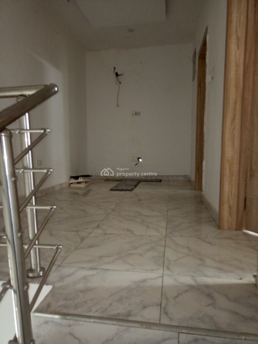 Sharp 3bedroom Terrace Duplex with Bq Serviced, Ologolo, Lekki, Lagos, Terraced Duplex for Rent