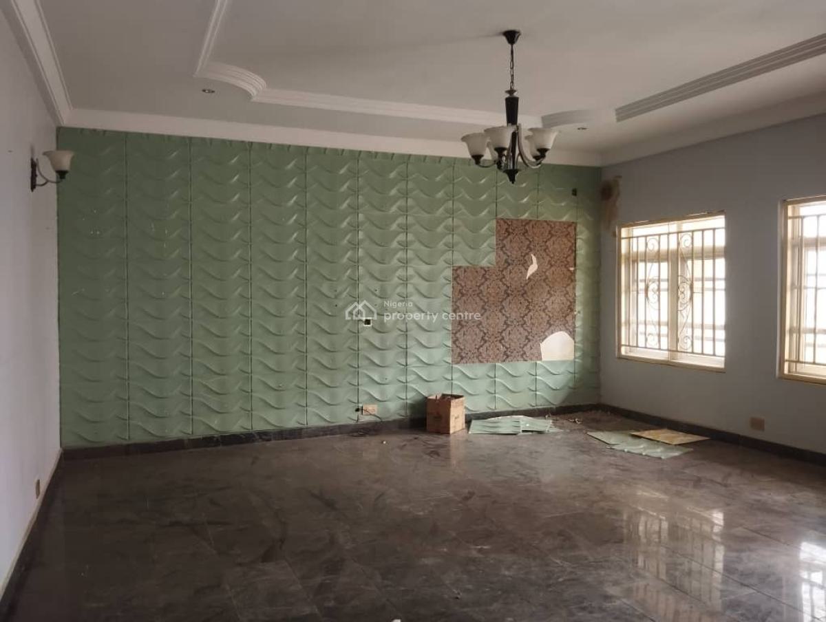 a Very Good Spacious 3bedroom Flat + 1bq Attached, Wuye, Abuja, Flat / Apartment for Rent