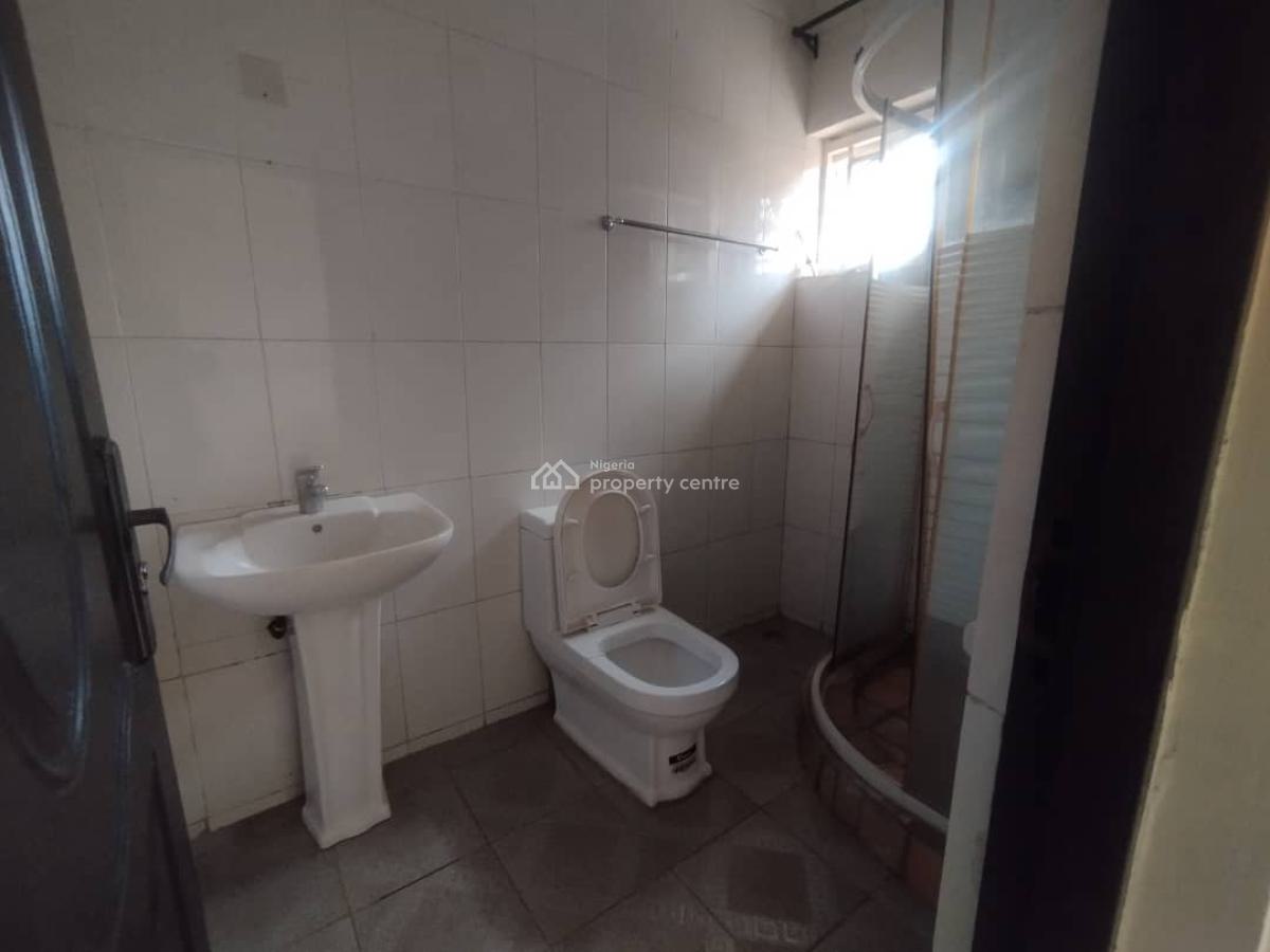 a Very Good Spacious 3bedroom Flat + 1bq Attached, Wuye, Abuja, Flat / Apartment for Rent