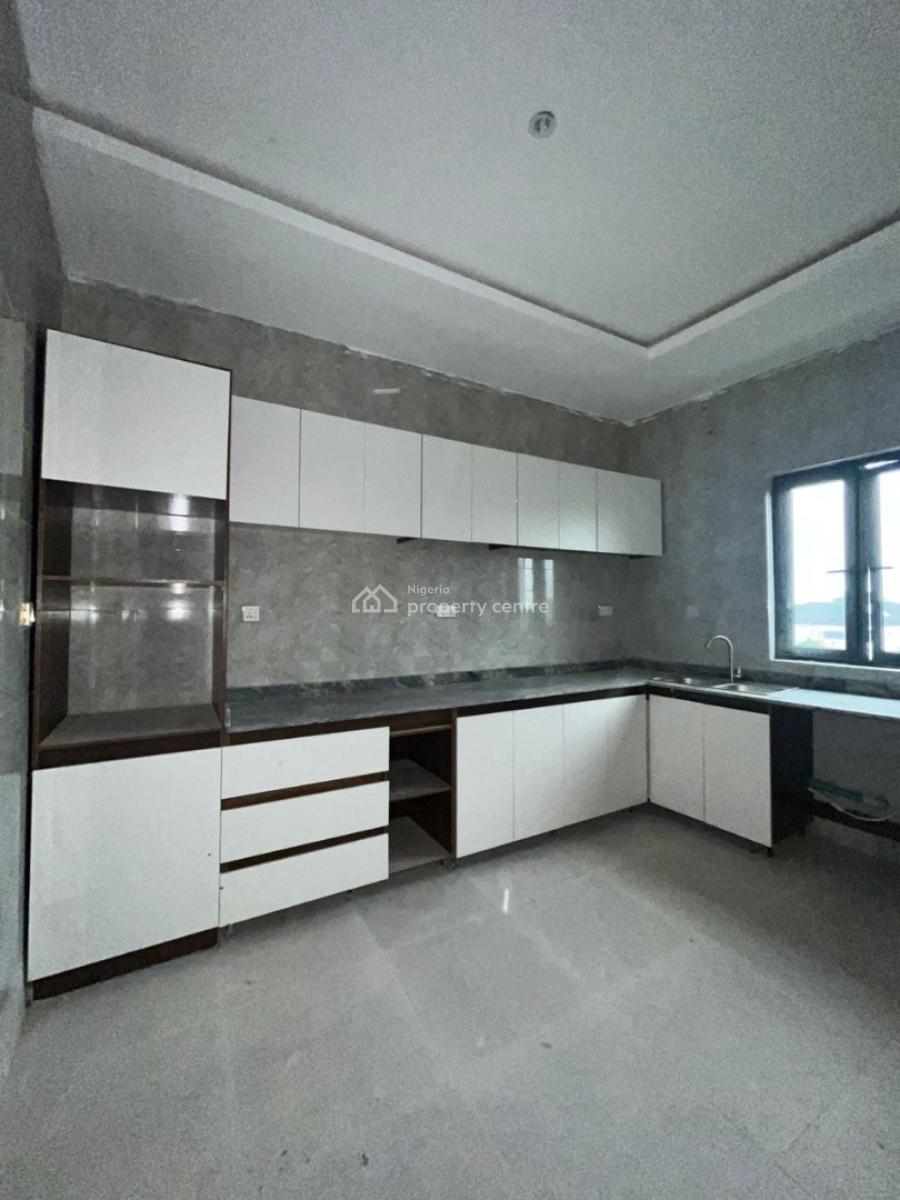 2 Bedroom Apartment, Abraham Adesanya, Lekki, Lagos, Flat / Apartment for Sale