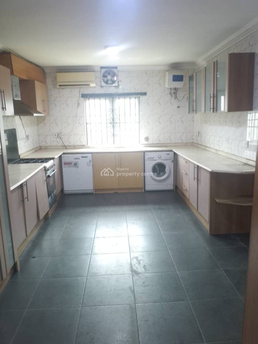 Very Neat and Service 3bedroom Flat with Bq at Ikeja Gra, Ikeja Gra, Ikeja Gra, Ikeja, Lagos, Flat / Apartment for Rent