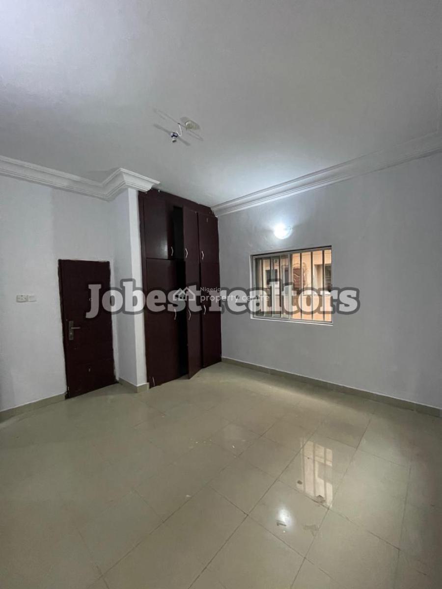 Spacious Self Serviced 3 Bedroom Apartment in Secured Neighborhood, Osapa, Lekki, Lagos, Flat / Apartment for Rent