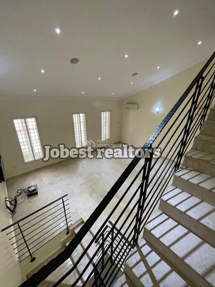 Spacious 3 Bedroom Terrace Duplex with a Bq, Lekki Phase 1, Lekki, Lagos, Flat / Apartment for Rent