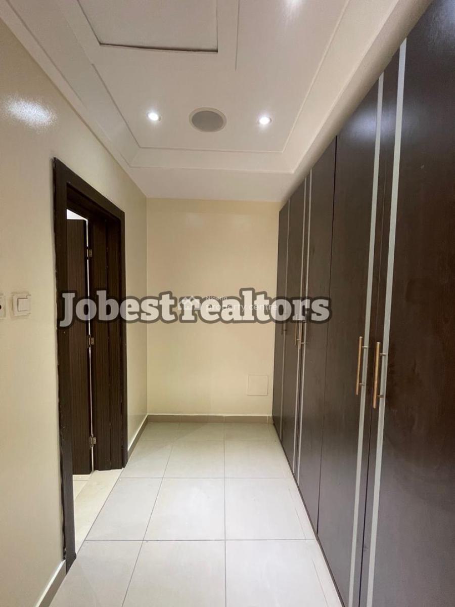 Spacious 3 Bedroom Terrace Duplex with a Bq, Lekki Phase 1, Lekki, Lagos, Flat / Apartment for Rent