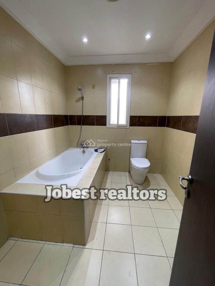 Spacious 3 Bedroom Terrace Duplex with a Bq, Lekki Phase 1, Lekki, Lagos, Flat / Apartment for Rent