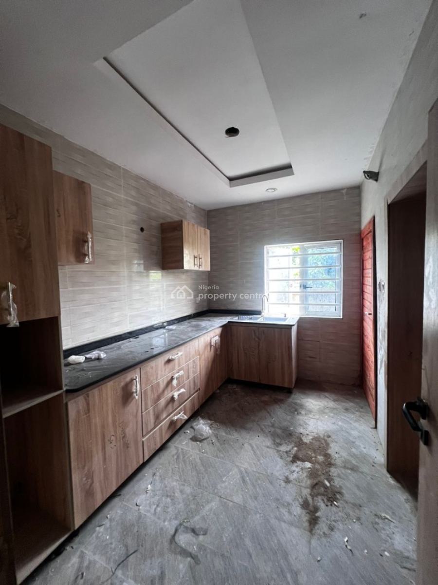 1 Bedroom Aparment, Abraham Adesanya, Lekki, Lagos, Flat / Apartment for Sale