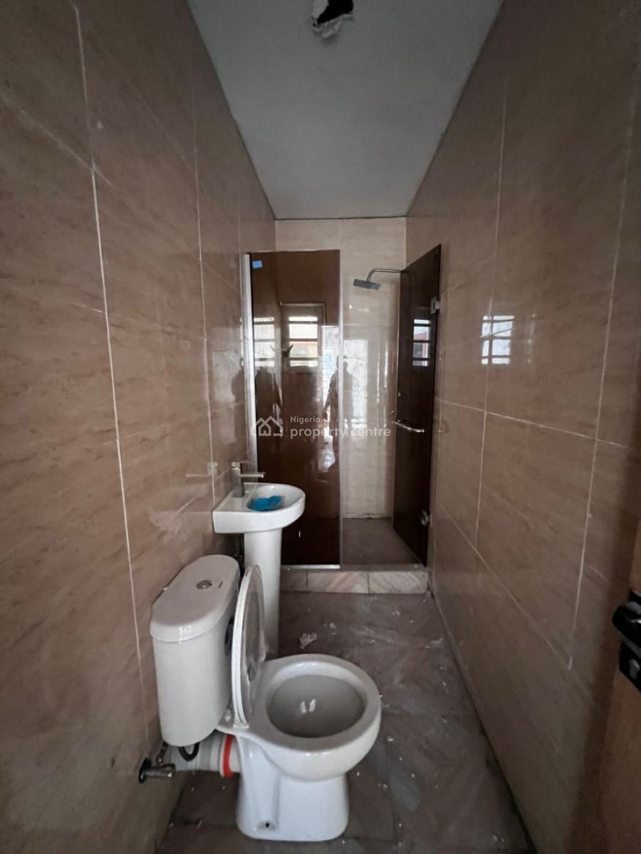 1 Bedroom Aparment, Abraham Adesanya, Lekki, Lagos, Flat / Apartment for Sale