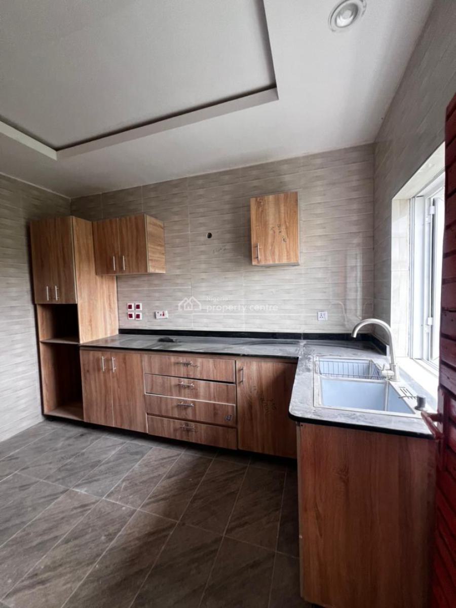 2 Bedroom Apartment, Abraham Adesanya, Lekki, Lagos, Flat / Apartment for Sale