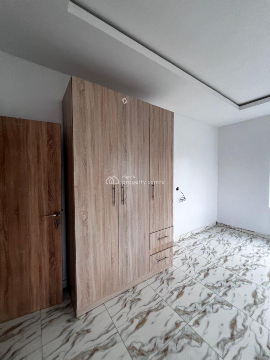 2 Bedroom Apartment, Abraham Adesanya, Lekki, Lagos, Flat / Apartment for Sale
