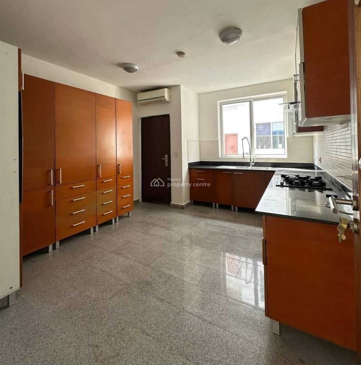 Well Built 3 Bedroom Apartment, Banana Island, Ikoyi, Lagos, Flat / Apartment for Sale