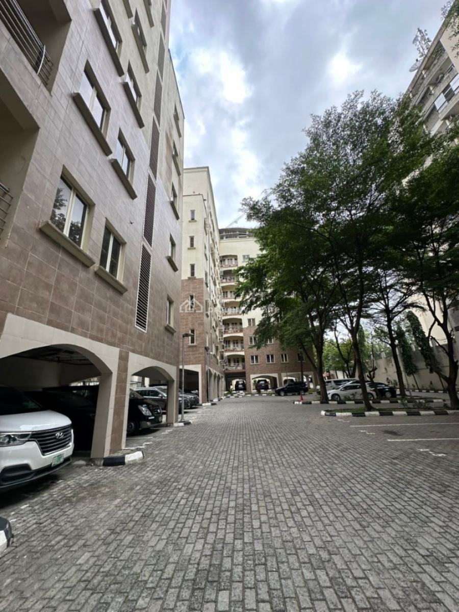 Lovely 3 Bedroom Apartment with Bq, Off Gerard Road, Ikoyi, Lagos, Flat / Apartment for Rent