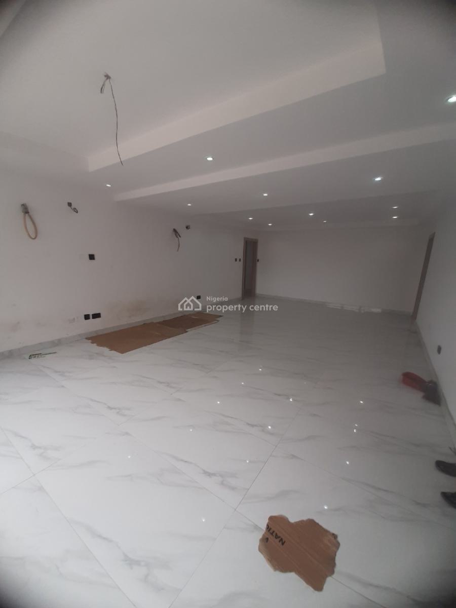 Newly Built and Serviced with 24/7 Power Supply 3 Bedroom En-suite Fla, Ikoyi, Lagos, Flat / Apartment for Rent