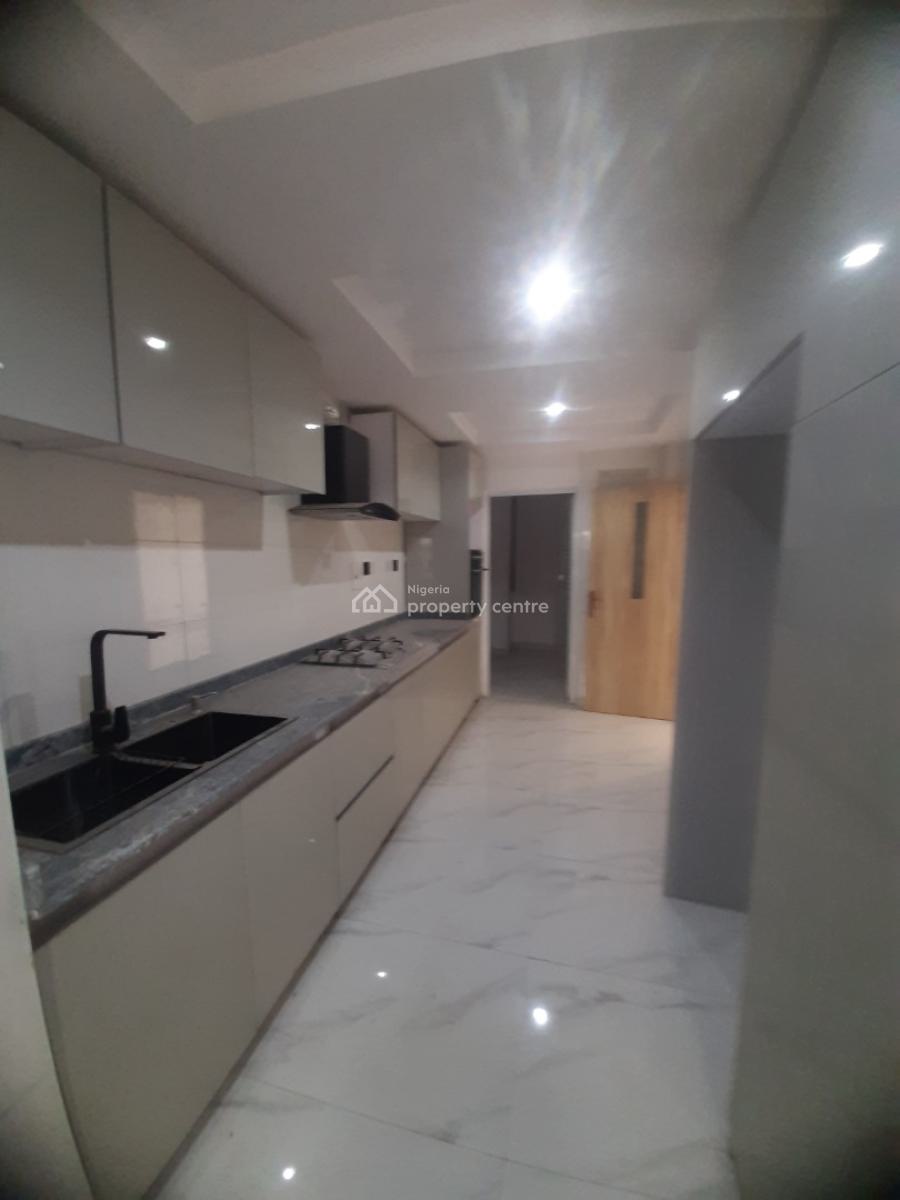 Newly Built and Serviced with 24/7 Power Supply 3 Bedroom En-suite Fla, Ikoyi, Lagos, Flat / Apartment for Rent