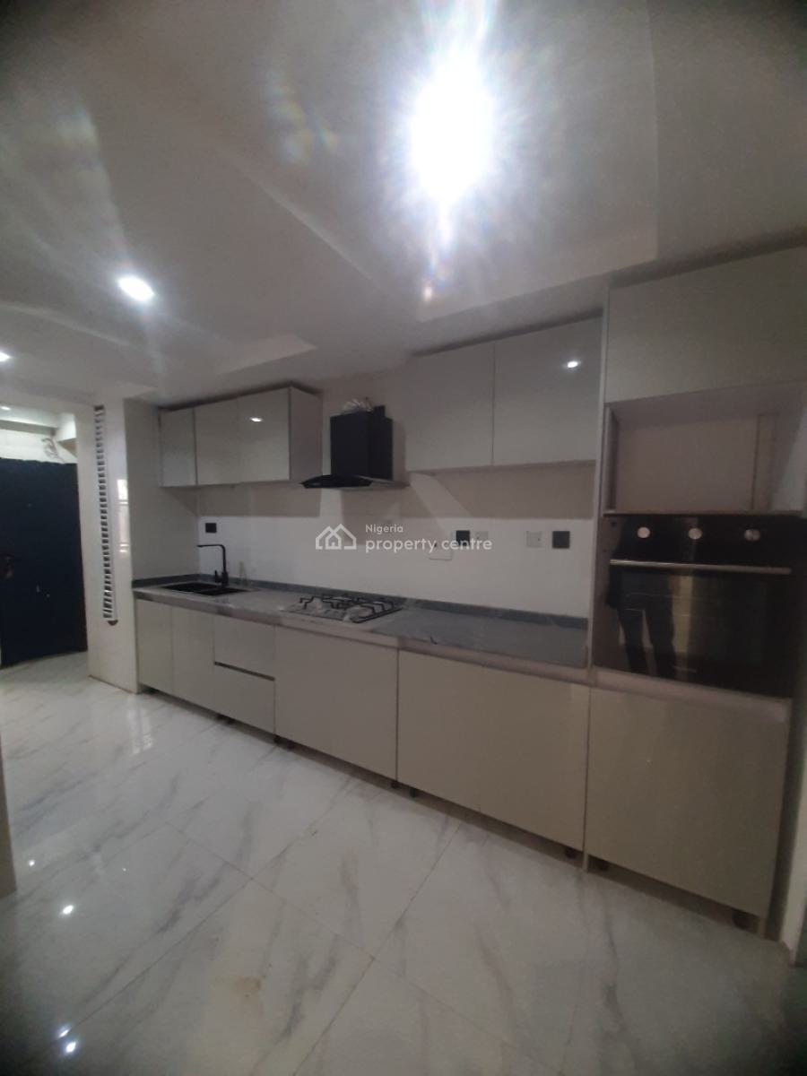 Newly Built and Serviced with 24/7 Power Supply 3 Bedroom En-suite Fla, Ikoyi, Lagos, Flat / Apartment for Rent