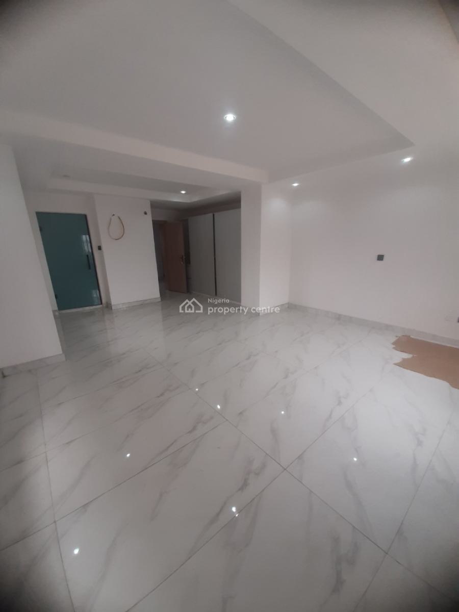 Newly Built and Serviced with 24/7 Power Supply 3 Bedroom En-suite Fla, Ikoyi, Lagos, Flat / Apartment for Rent