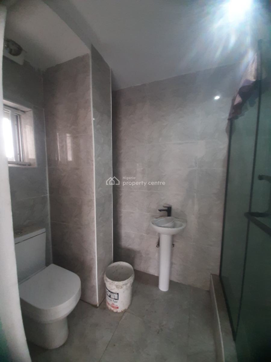 Newly Built and Serviced with 24/7 Power Supply 3 Bedroom En-suite Fla, Ikoyi, Lagos, Flat / Apartment for Rent