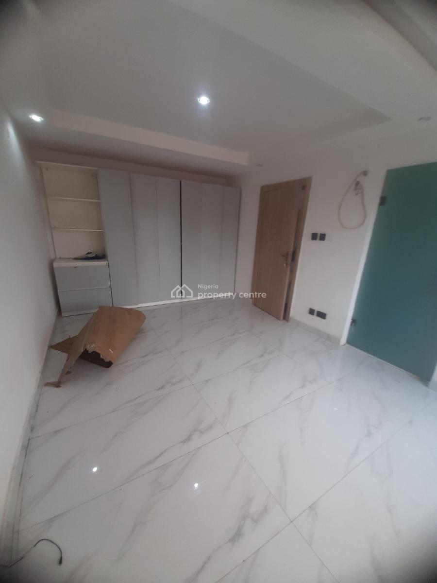 Newly Built and Serviced with 24/7 Power Supply 3 Bedroom En-suite Fla, Ikoyi, Lagos, Flat / Apartment for Rent