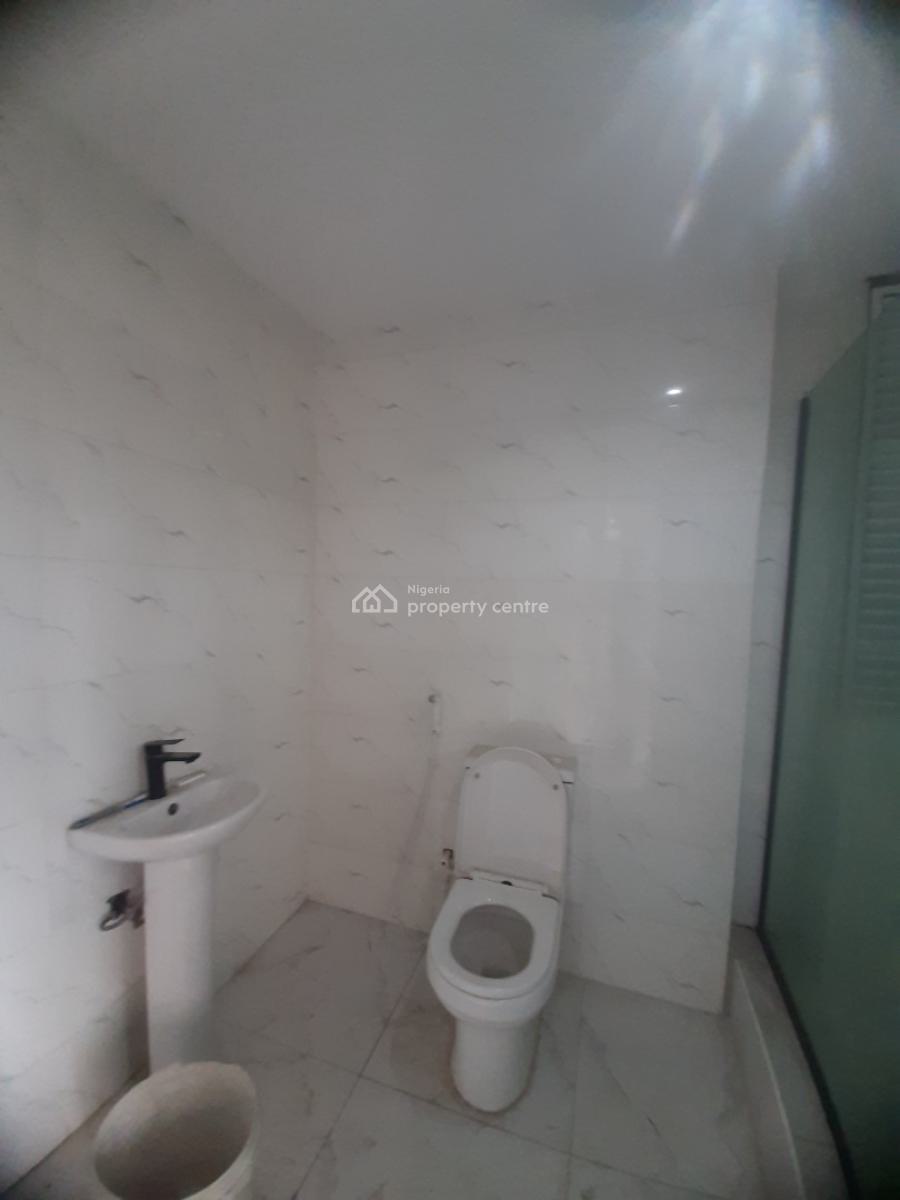 Newly Built and Serviced with 24/7 Power Supply 3 Bedroom En-suite Fla, Ikoyi, Lagos, Flat / Apartment for Rent