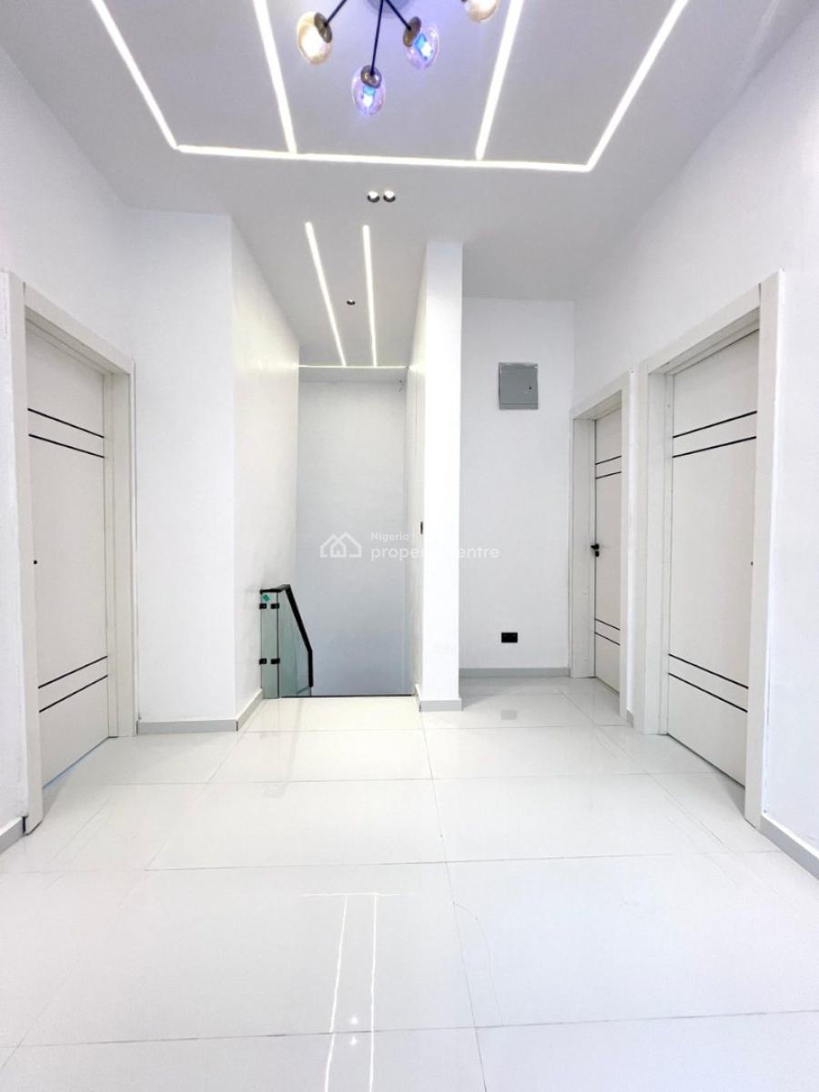 4 Bedrooms Semi-detached Duplex with Bq, Ajah, Lagos, Semi-detached Duplex for Sale