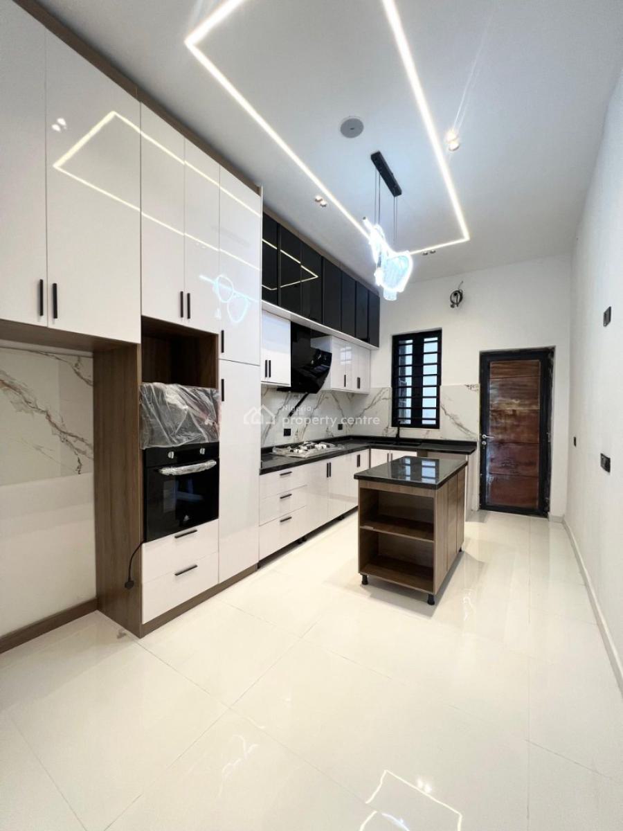 4 Bedrooms Semi-detached Duplex with Bq, Ajah, Lagos, Semi-detached Duplex for Sale