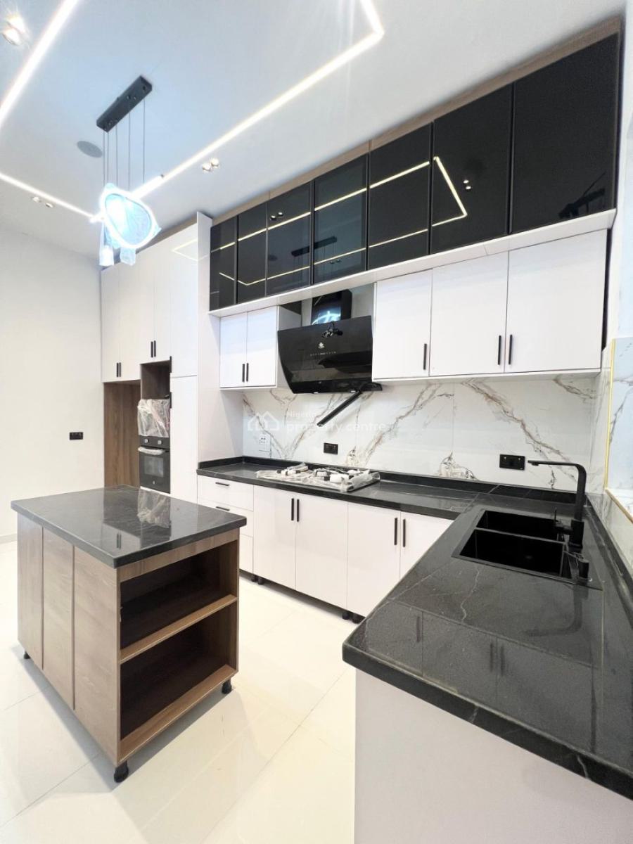 4 Bedrooms Semi-detached Duplex with Bq, Ajah, Lagos, Semi-detached Duplex for Sale