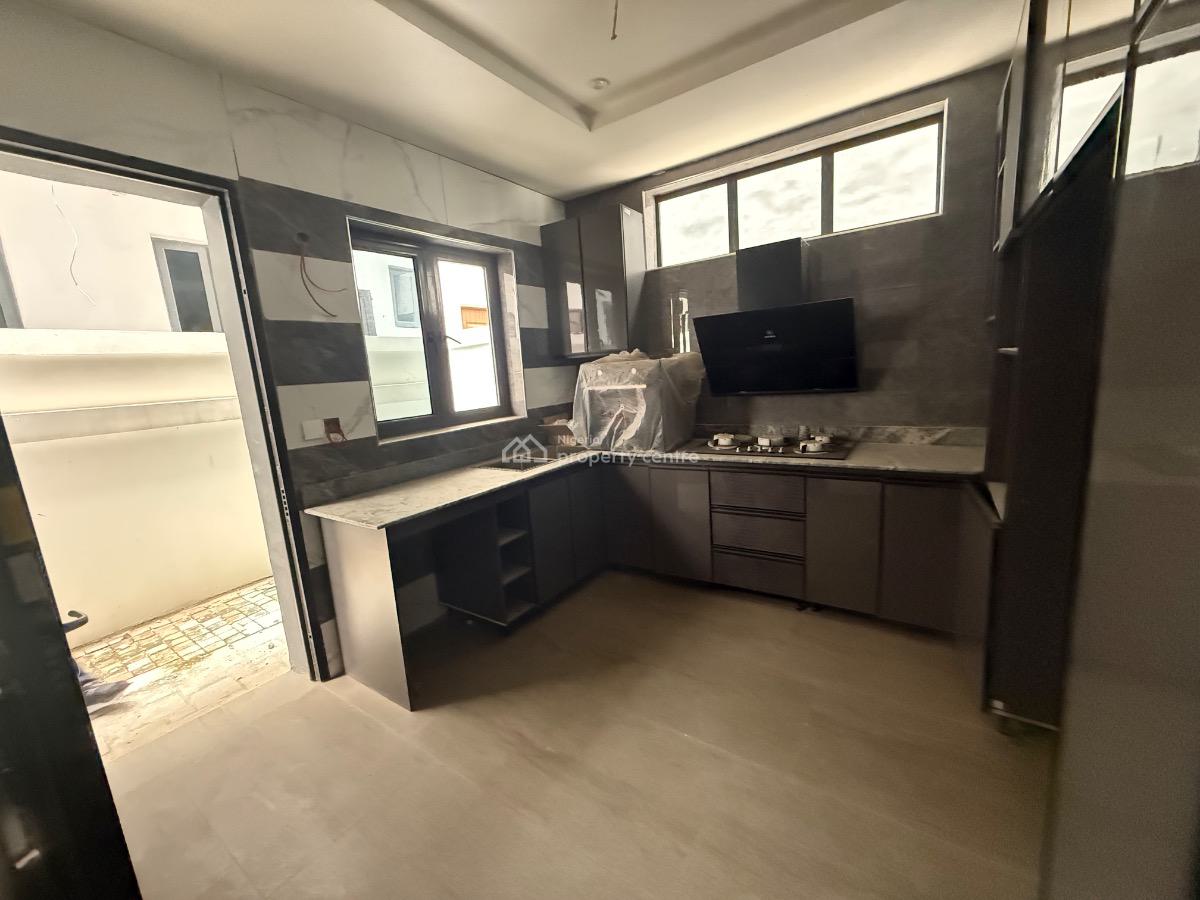 4 Bedroom Fully Detached Duplex with Bq and Swimming Pool for Distress, Chevron Drive, Lekki Phase 2, Lekki, Lagos, Detached Duplex for Sale