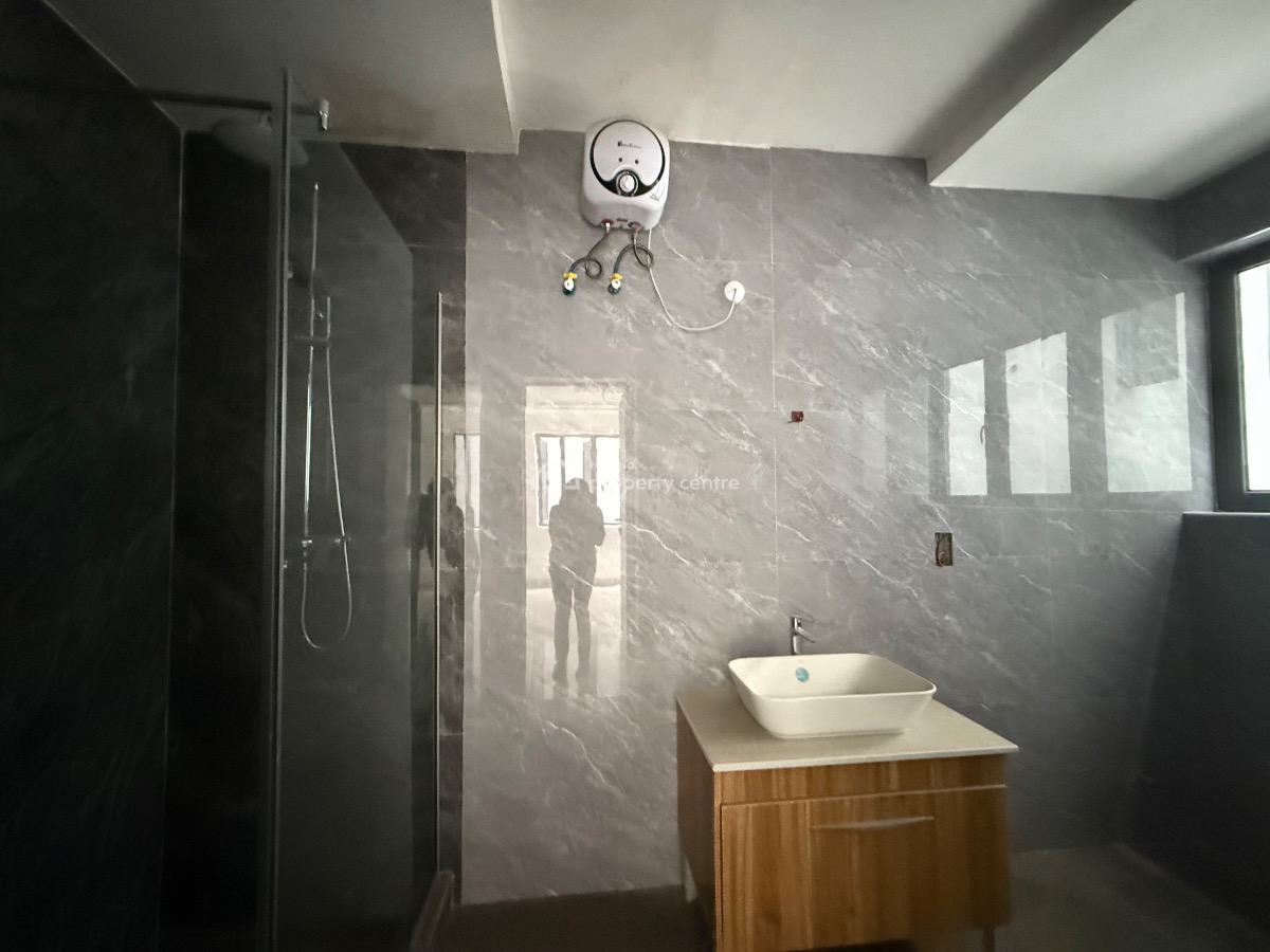 4 Bedroom Fully Detached Duplex with Bq and Swimming Pool for Distress, Chevron Drive, Lekki Phase 2, Lekki, Lagos, Detached Duplex for Sale