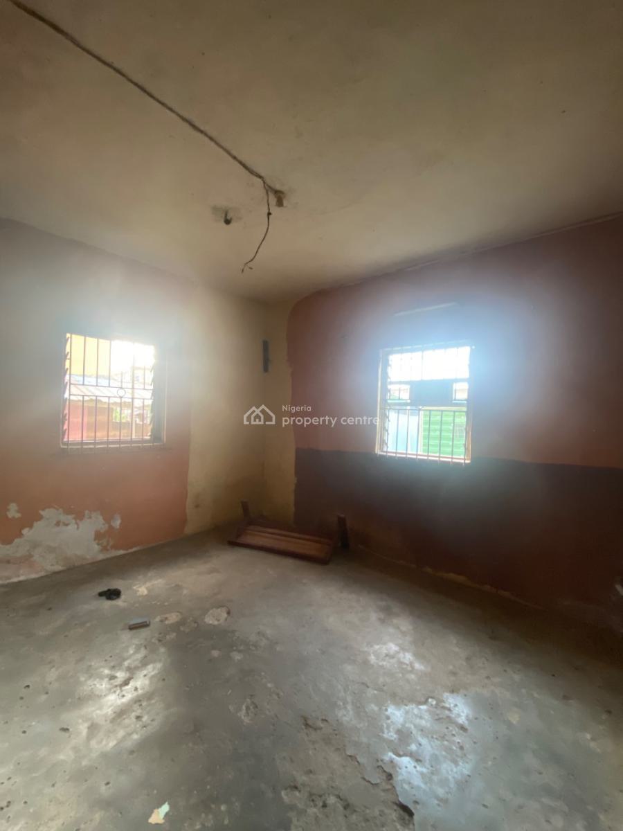 a 2 Bedroom Flat, Jakande Estate, Oke Afa, Isolo, Lagos, Block of Flats for Sale