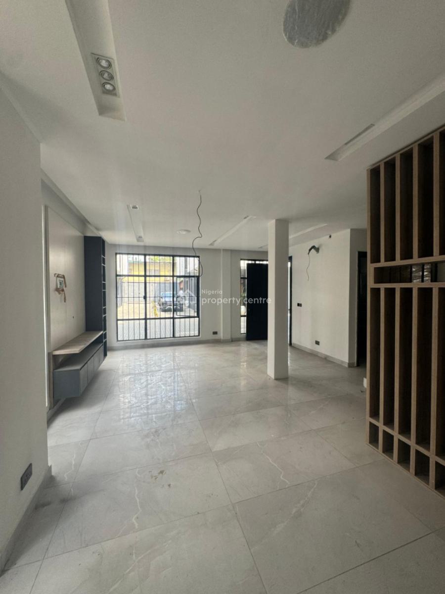 Spacious 4 Bedroom Semi-detached House with 1 Bq, Victoria Island (vi), Lagos, Semi-detached Duplex for Sale