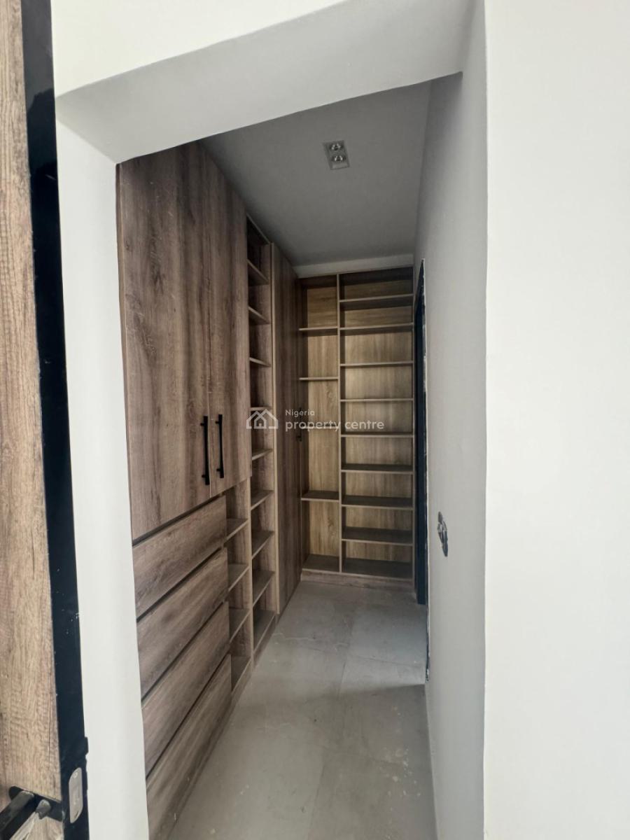 Spacious 4 Bedroom Semi-detached House with 1 Bq, Victoria Island (vi), Lagos, Semi-detached Duplex for Sale