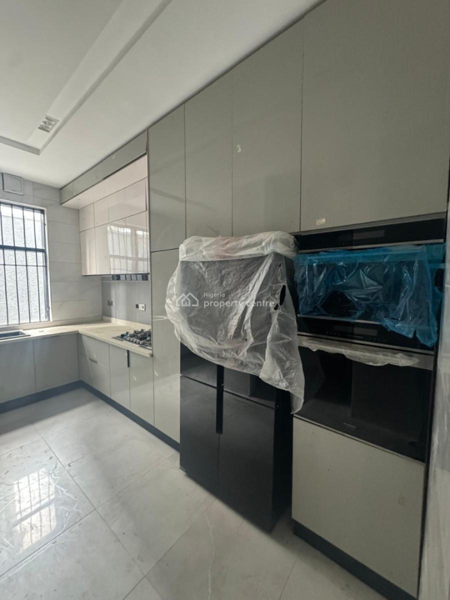 Spacious 4 Bedroom Semi-detached House with 1 Bq, Victoria Island (vi), Lagos, Semi-detached Duplex for Sale