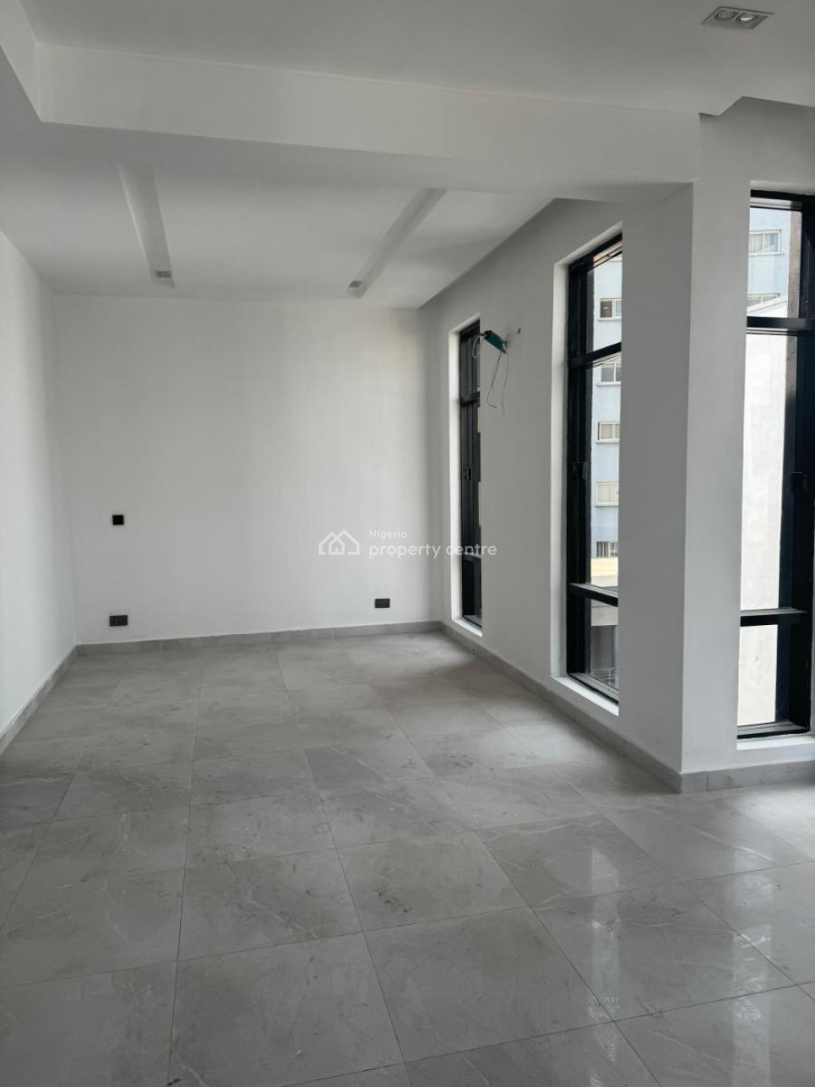 Spacious 4 Bedroom Semi-detached House with 1 Bq, Victoria Island (vi), Lagos, Semi-detached Duplex for Sale