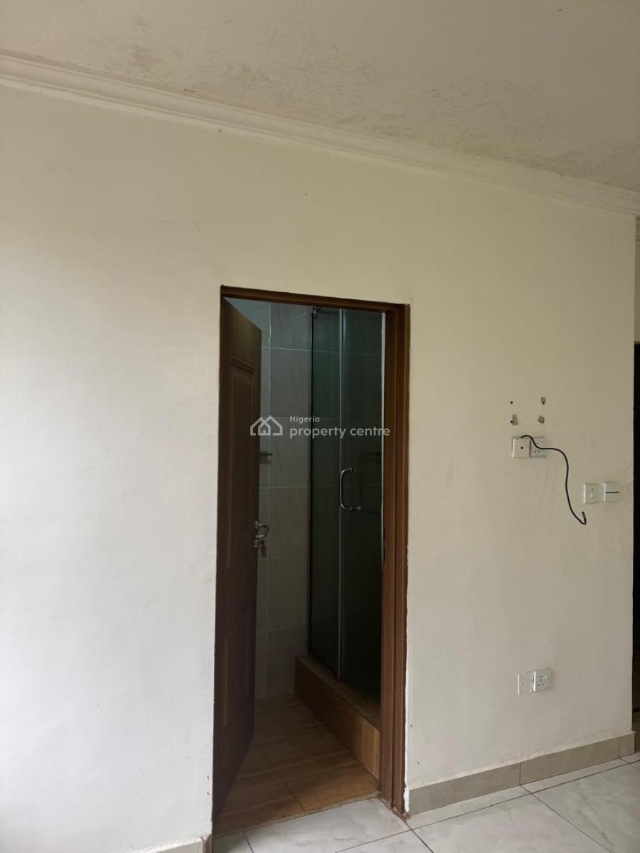 Well Maintained Spacious 3 Bedroom Apartment with a Room Bq, Awolowo Tower, Ikoyi, Lagos, Flat / Apartment for Rent