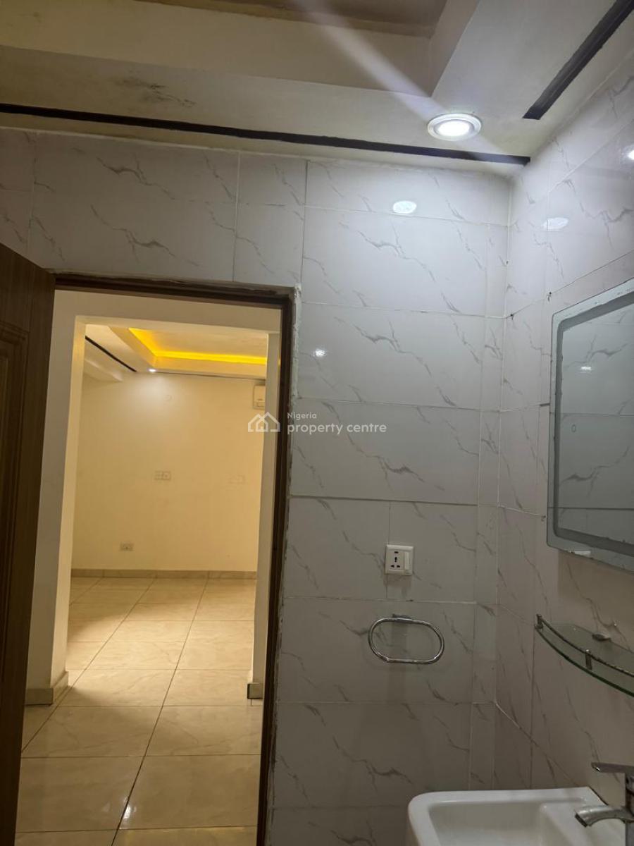 Well Maintained Spacious 3 Bedroom Apartment with a Room Bq, Awolowo Tower, Ikoyi, Lagos, Flat / Apartment for Rent