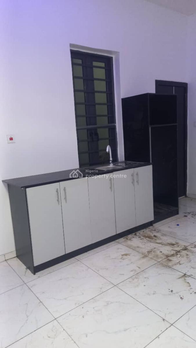 Mini Flat with  Open Plan Kitchen, Orchid Road, Lekki, Lagos, Flat / Apartment for Rent