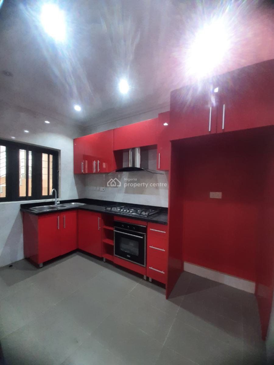 3 Bedroom Apartment, Lekki Phase 1, Lekki, Lagos, Flat / Apartment for Rent